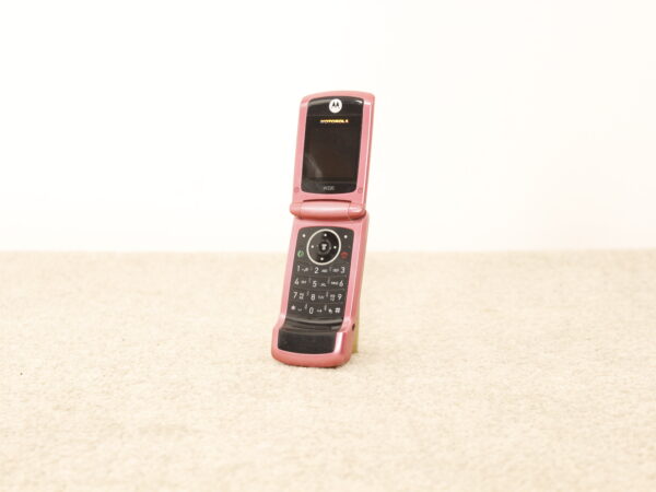 GSM Motorola W220