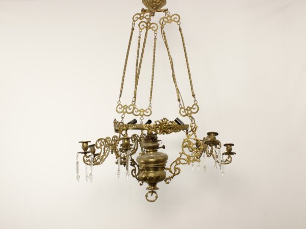 Grand Lustre type Chandelier neo gothique