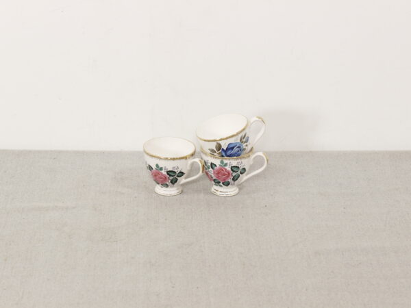 3 Tasses Anglaises Motifs Fleurs