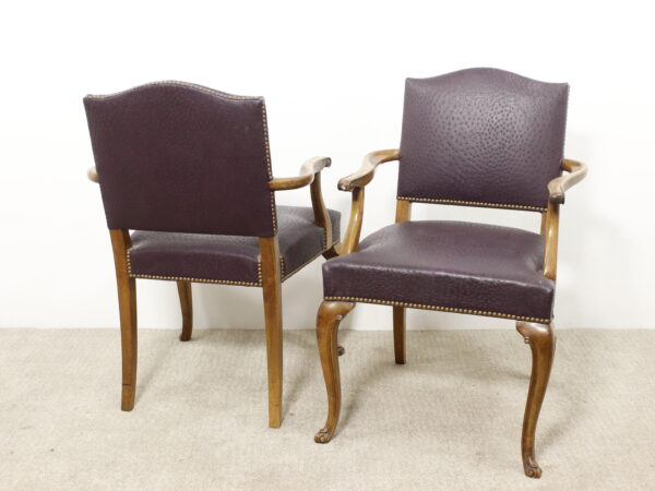 Fauteuil cuir violet